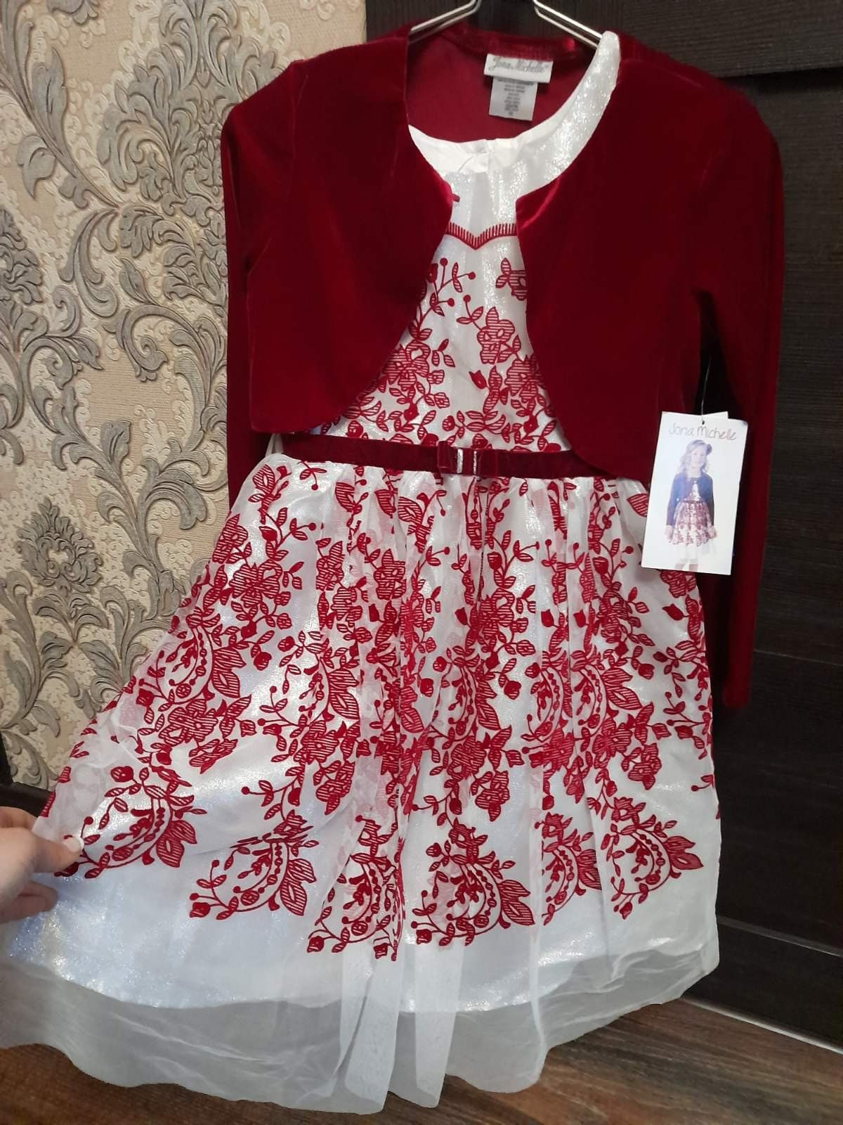Շքեղ զգեստներ ԱՄՆ֊ից 10֊12 տ.