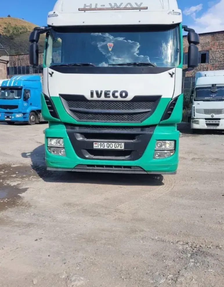 Քարշակ IVECO, 4x2