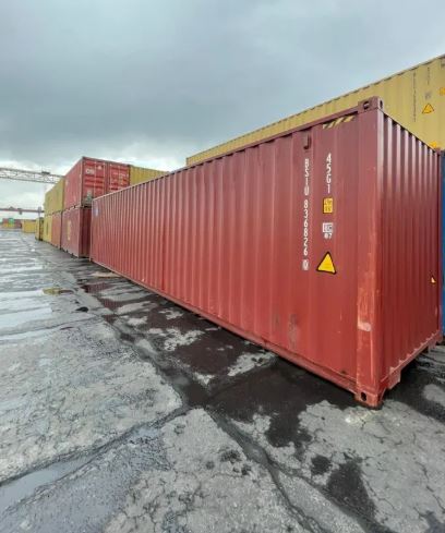 Երևանում Կոնտեյներ 40 ft 12 * 2,4 * 2,9 մ 2018-2022 թվականի արտադրության Երևանում է