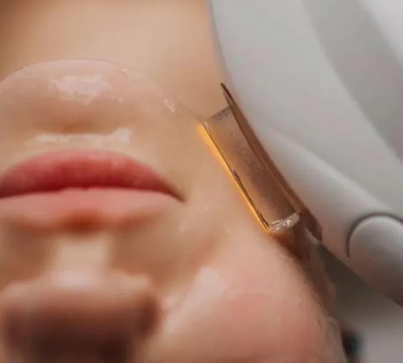 Elos skin ապարատ երաշխիային կտրոնով, նոր տապչանը նվեր