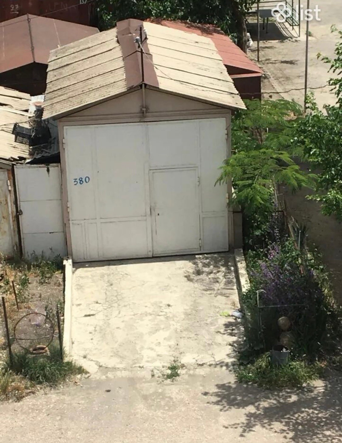 Ավտոտնակ Ստեփան Շահումյանի փողոցում Արտաշատում, 20 քմ