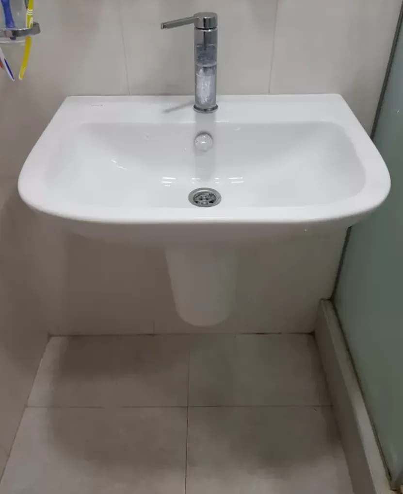 Լվացարան VitrA պատին ամրացվող
