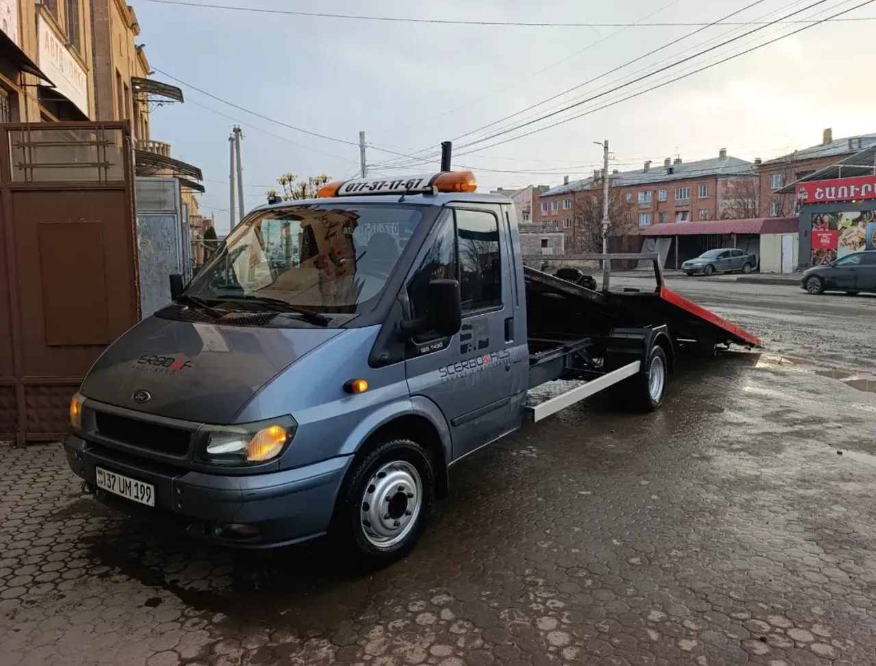 Ավտոմեքենաների փոխադրող Ford, դիզել, 2002 թ.