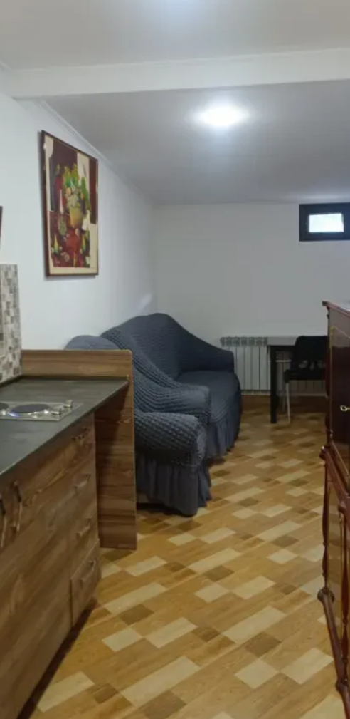 Մեկ հարկանի քարե տուն