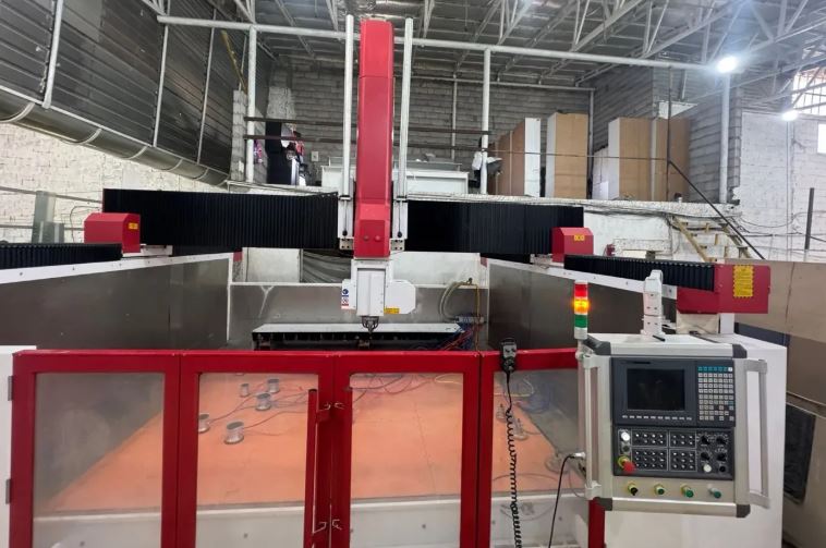 5-առանցք CNC հաստոց