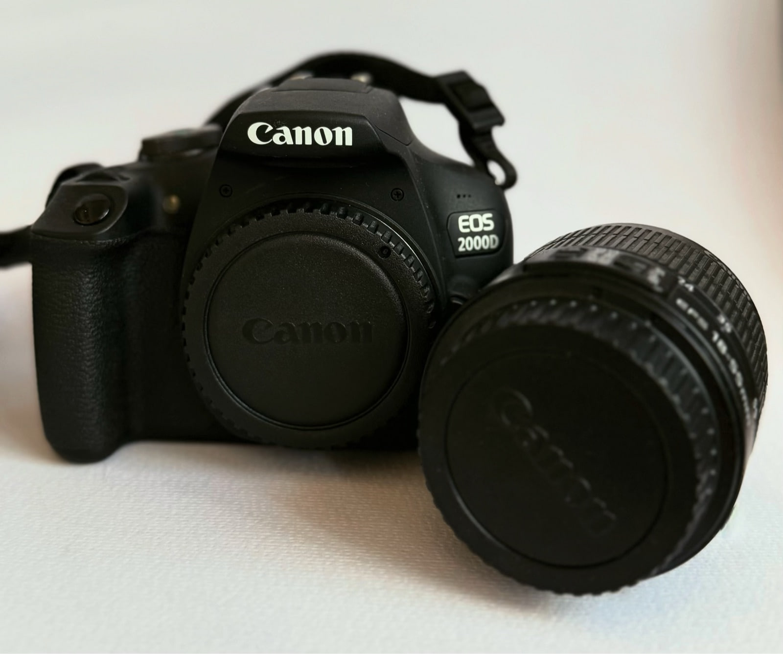 Canon eos 2000D