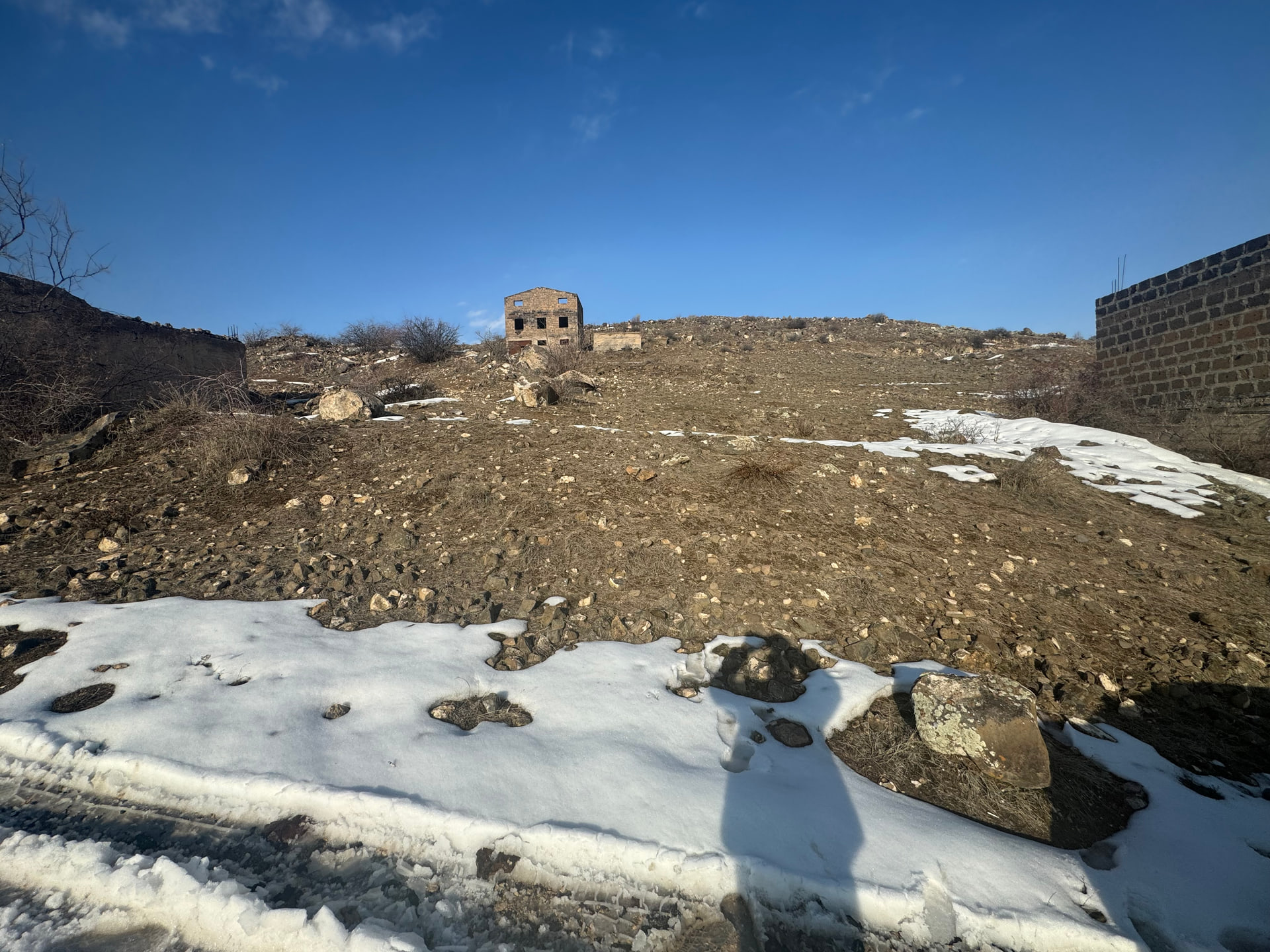 Տնամերձ 520 քմ օրինական դակումենտով