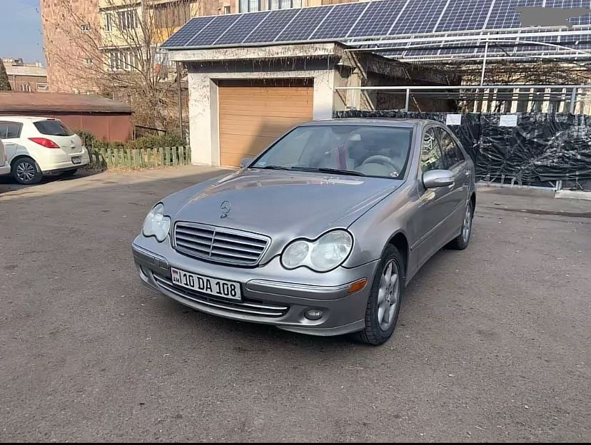Mercedes Benz C350