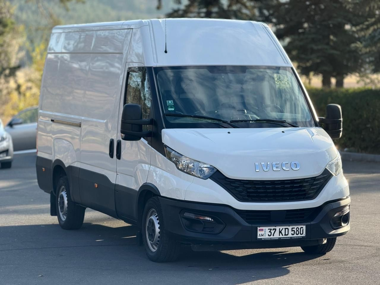 Բեռնատար Iveco Dalie 35S12