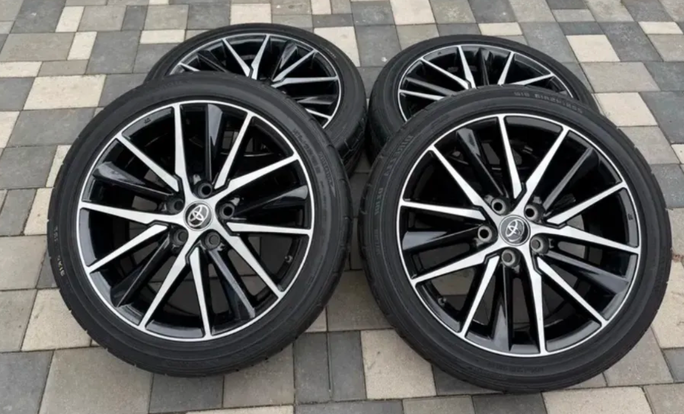 Անիվներ անվահեծերով Toyota Camry xv70 մոդելի xse se le xv50 w55 xv40 ամառային hankook 235/45 R18