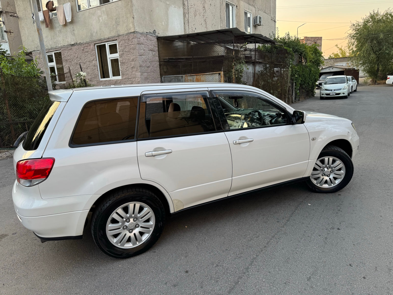 Mitsubishi Airtrek