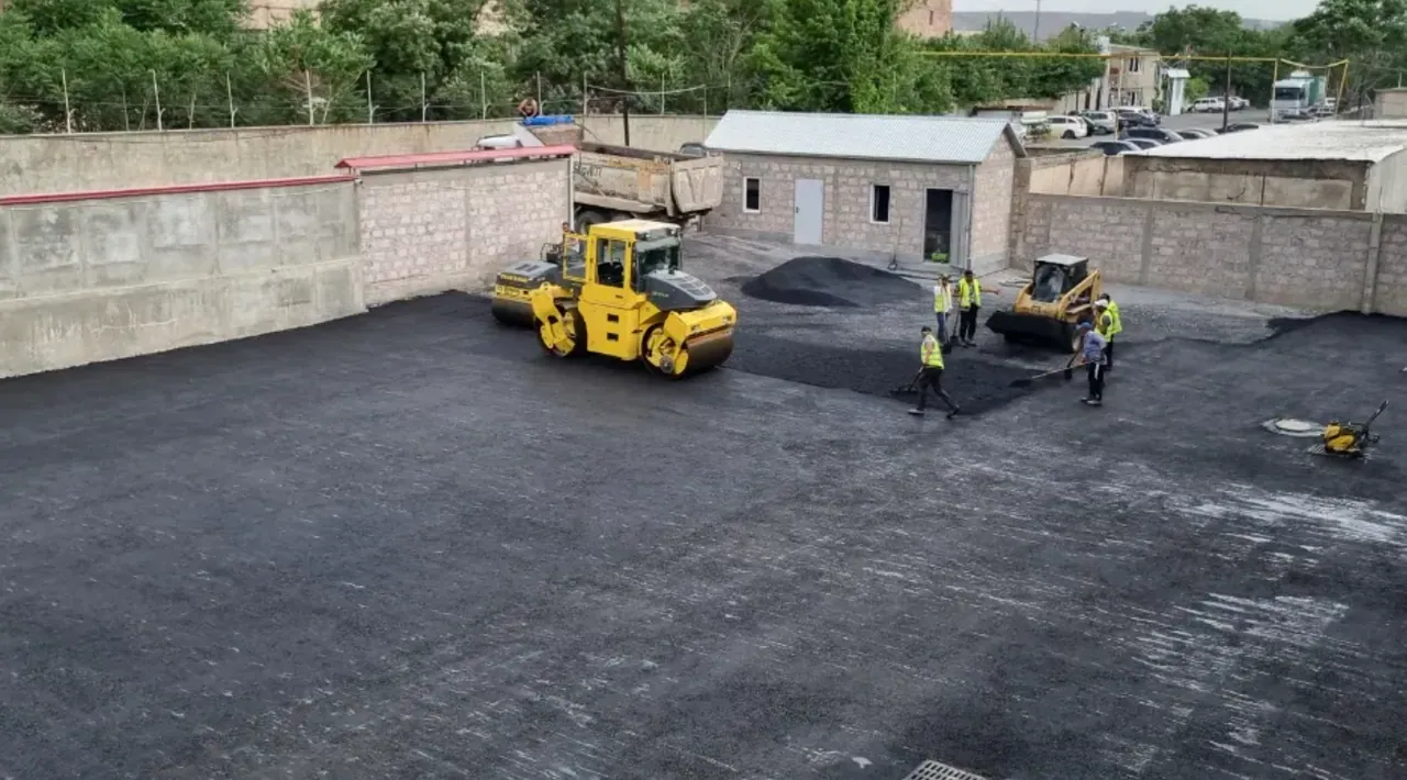 Ասֆալտապման աշխատանքներ երաշխիքով նաև պայմանագրով Ասֆալտ