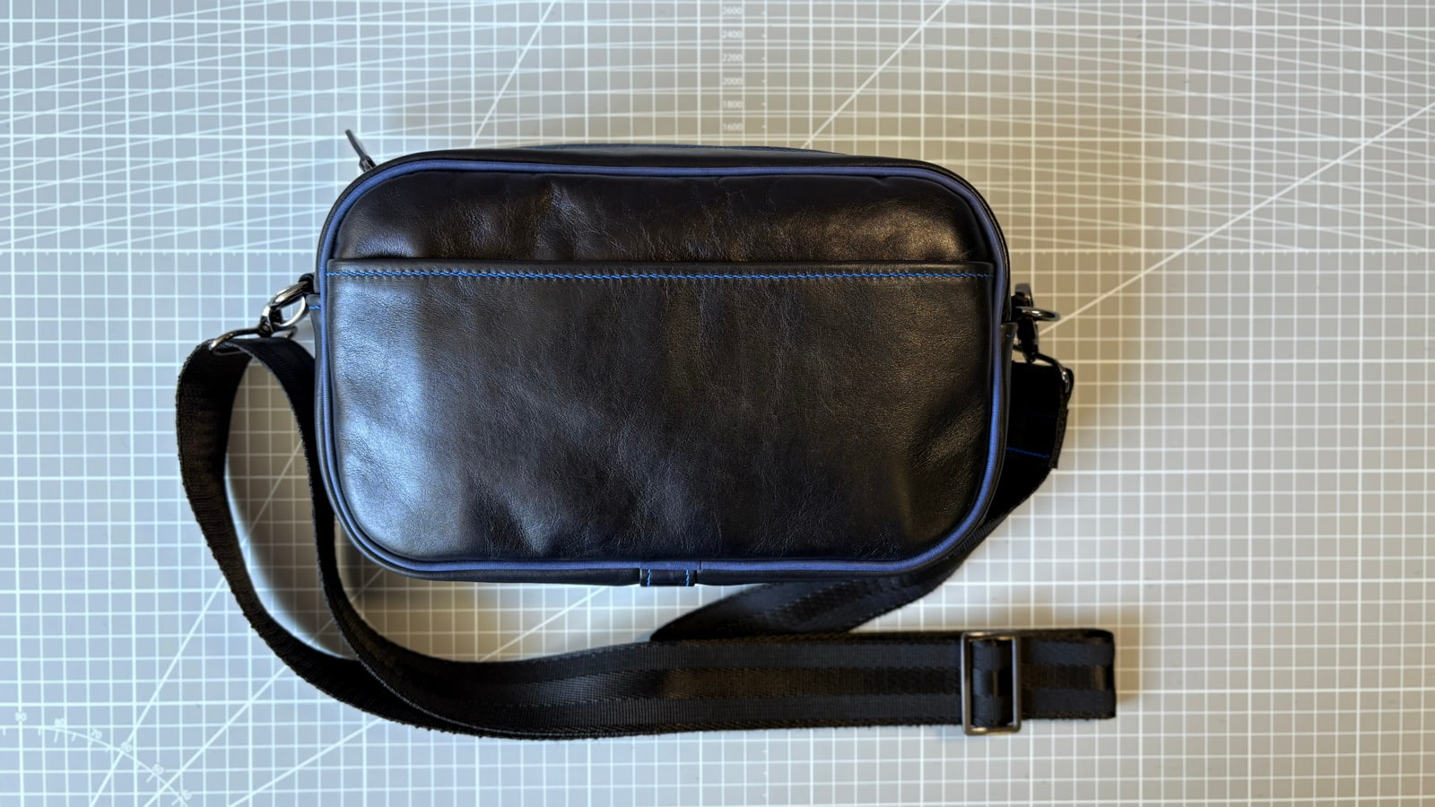 կաշվե պայուսակ cross body