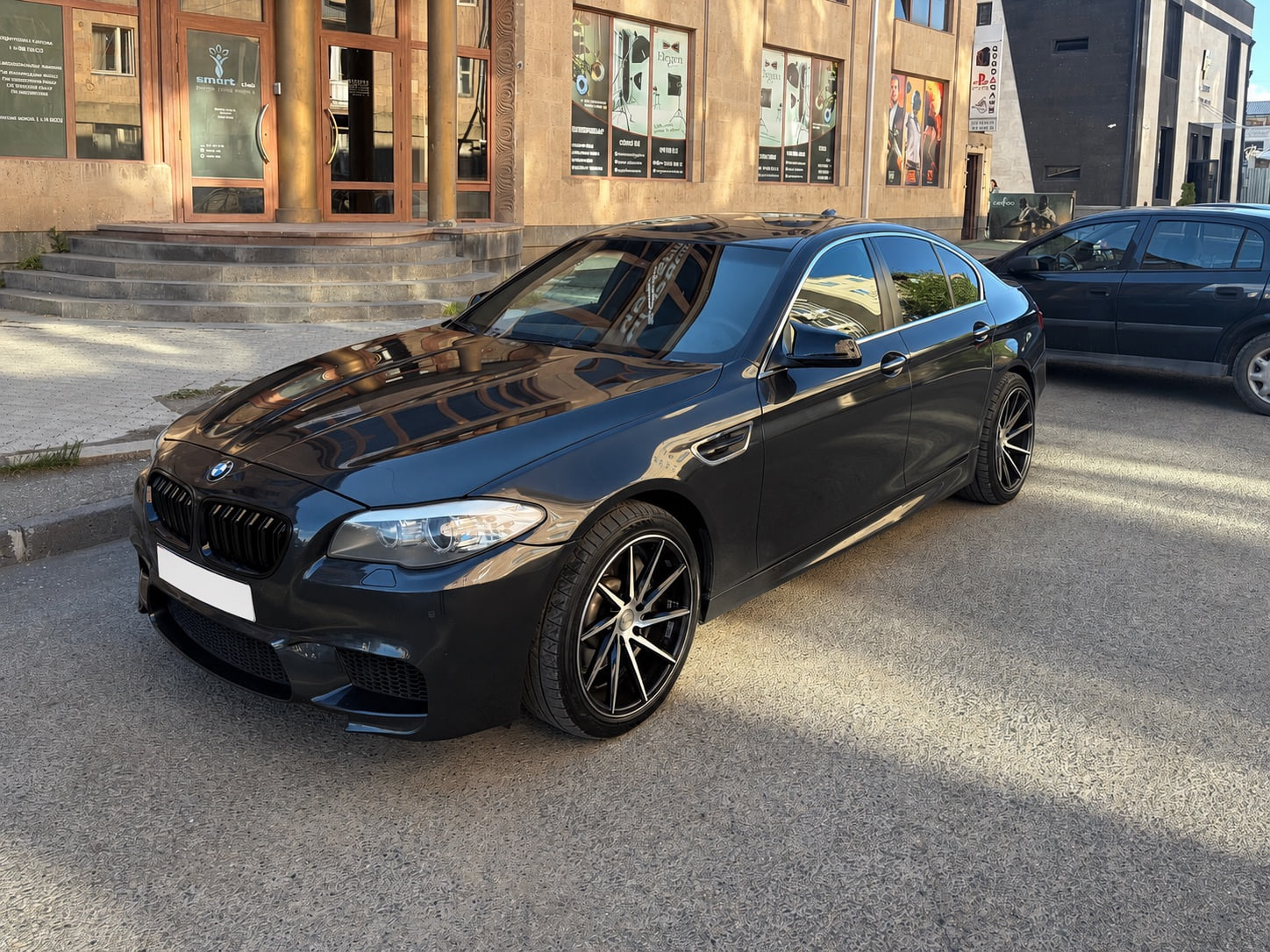 BMW F10