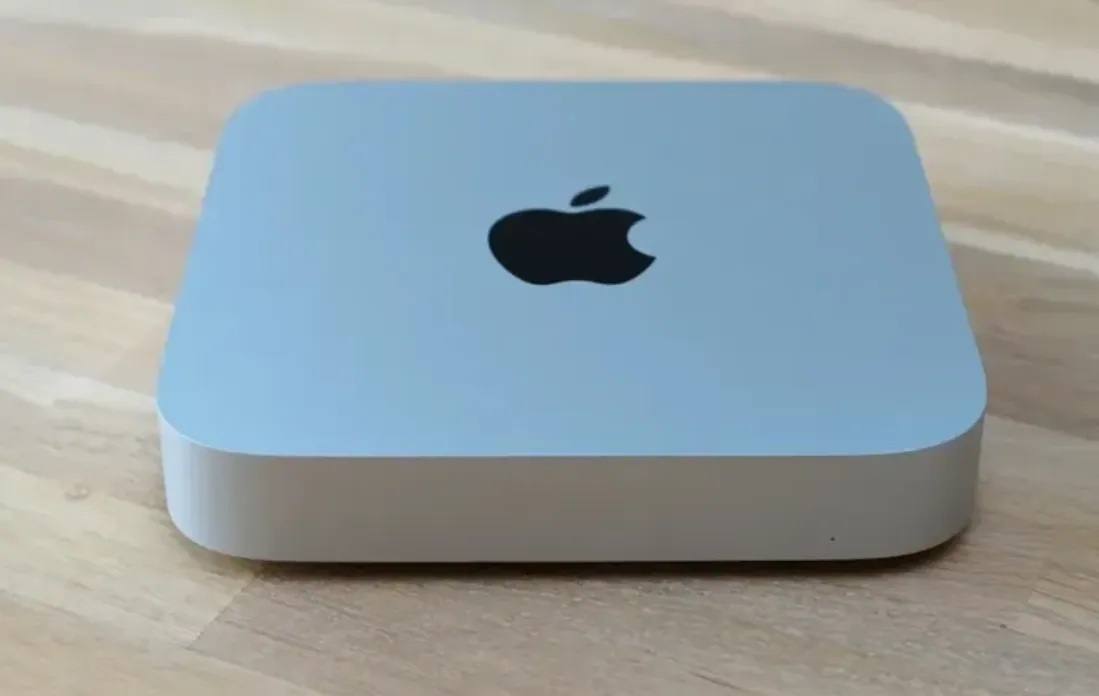 Mac mini A2686 / Apple M2 / 8 Ram / 256 SSD