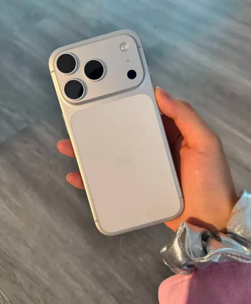 Apple iPhone 17 Pro Max, 256 GB, արծաթագույն