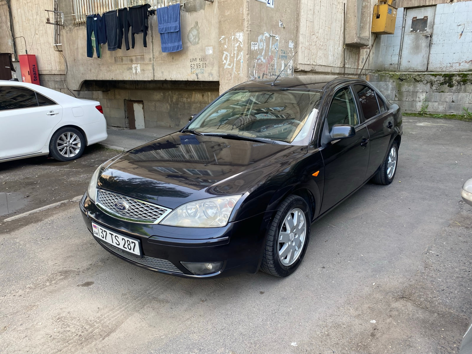 FORD MONDEO