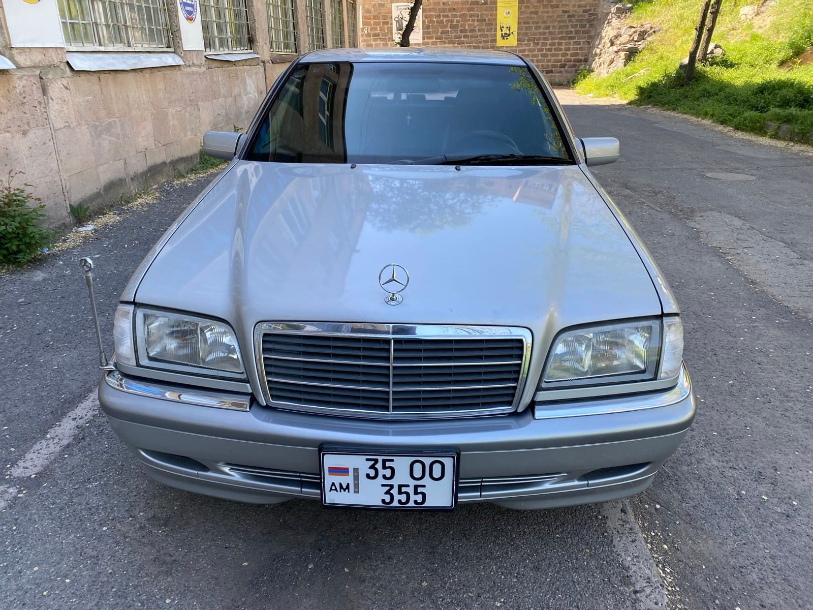 Mersedes Benz