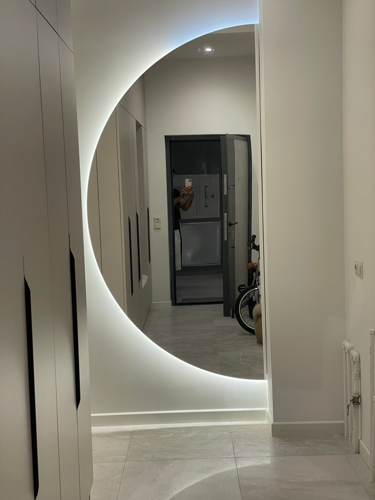 Հայելի,Ապակի,լոգախցիկ,mirror,զերկալո