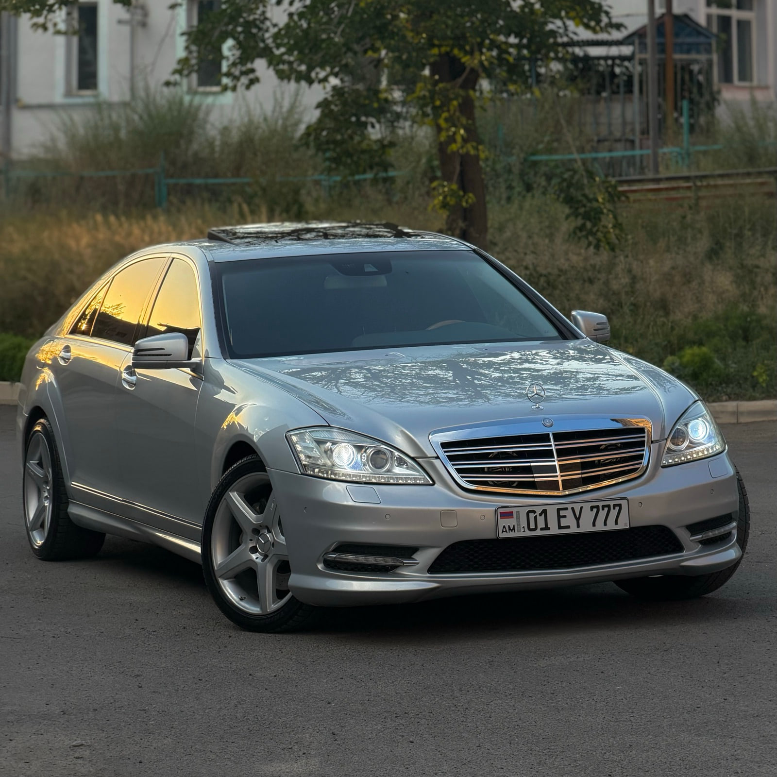 Mercedes-Benz S550L