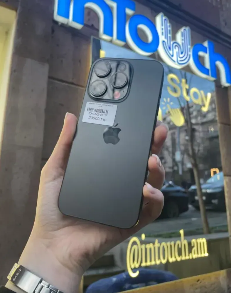 Apple iPhone 15 Pro, 256 GB, սև