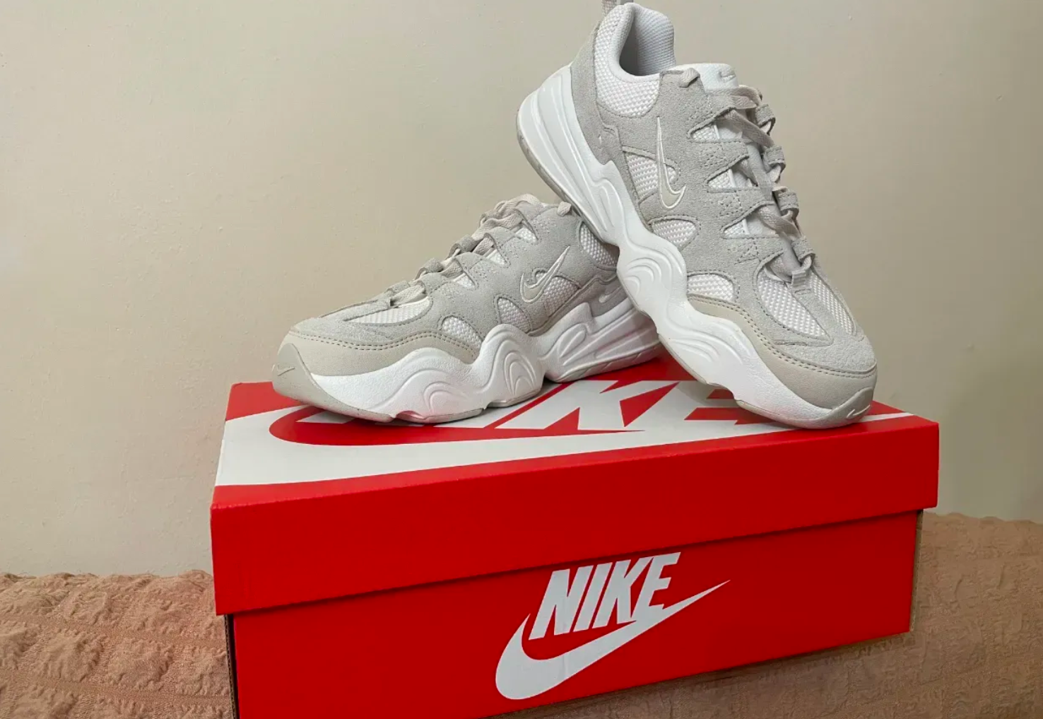 Nike Original Tech Hera (Կանացի)