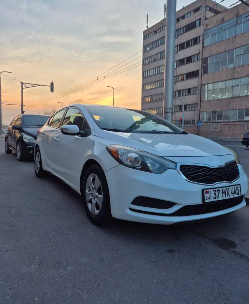 Ավտովարձույթ Kia forte 1.8 2015