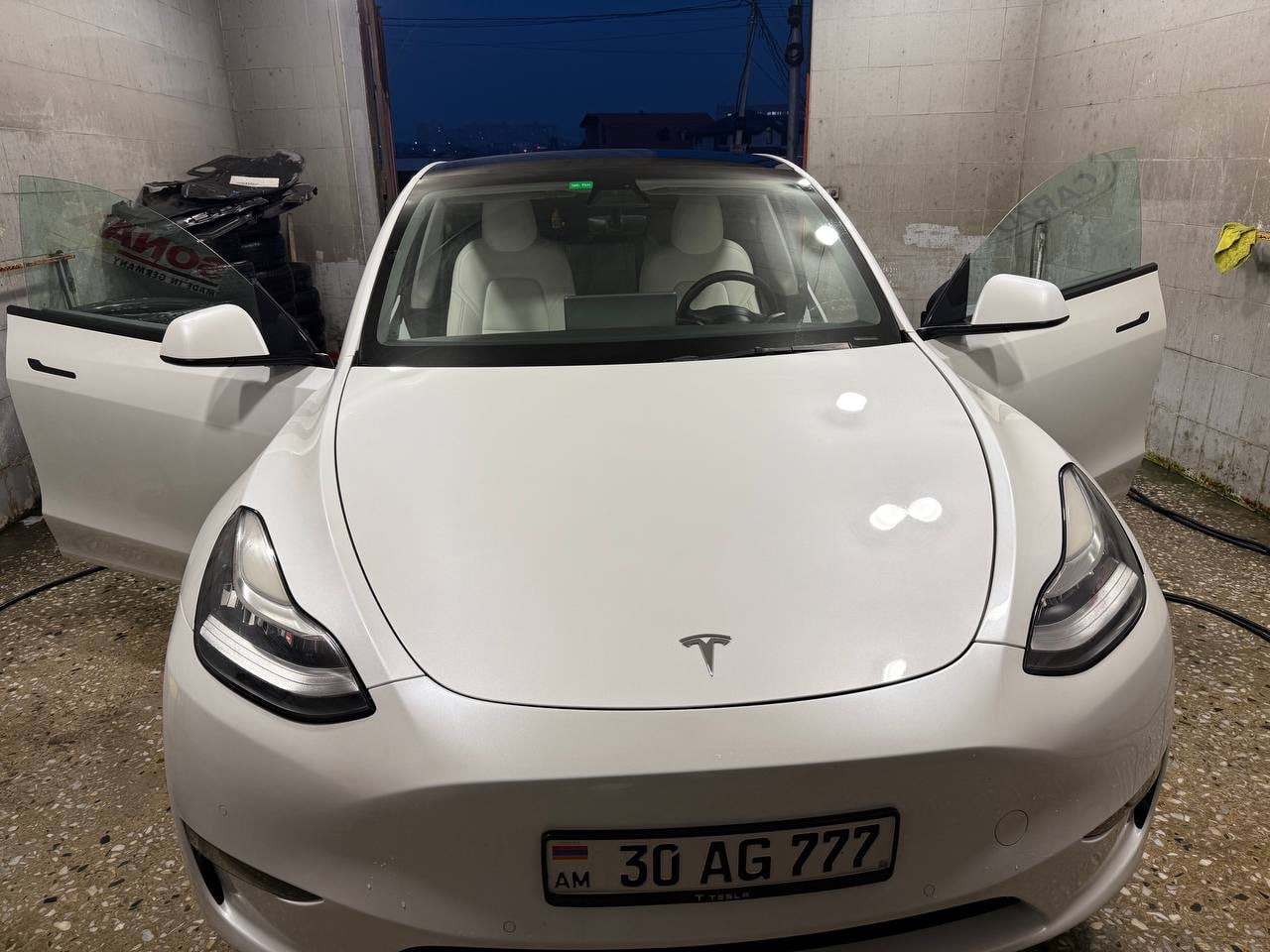 Tesla model Y