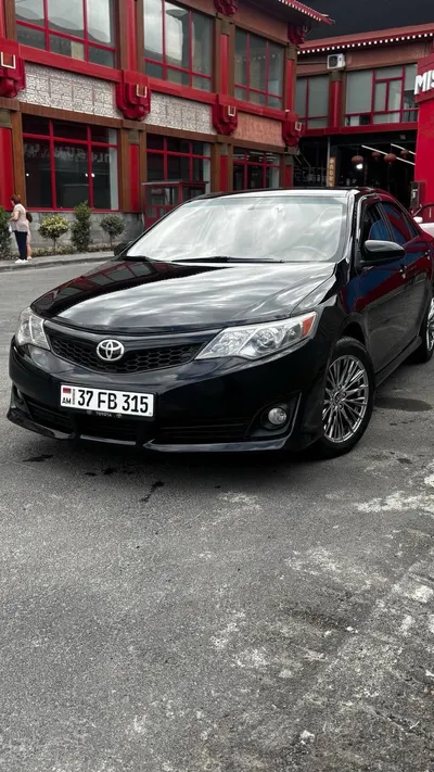 Camry V50 2.5 SE