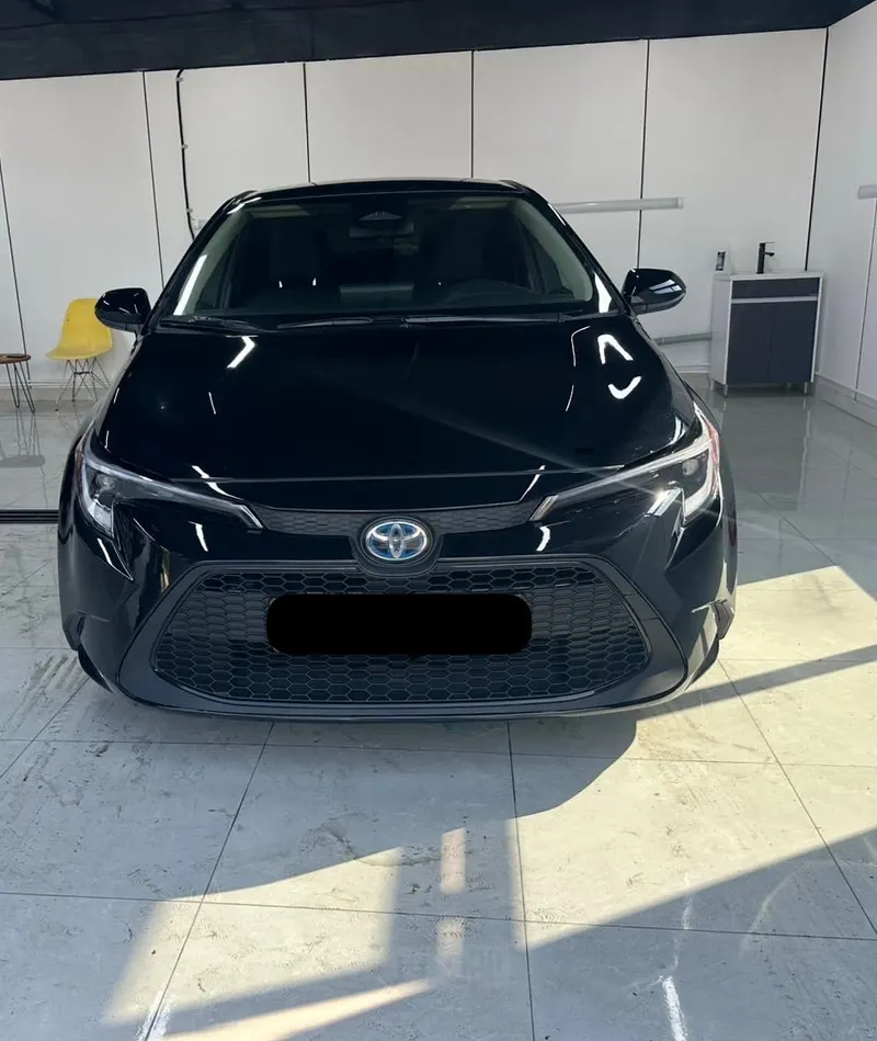 Toyota Corolla, 1.8լ, հիբրիդ, 2023թ., սև