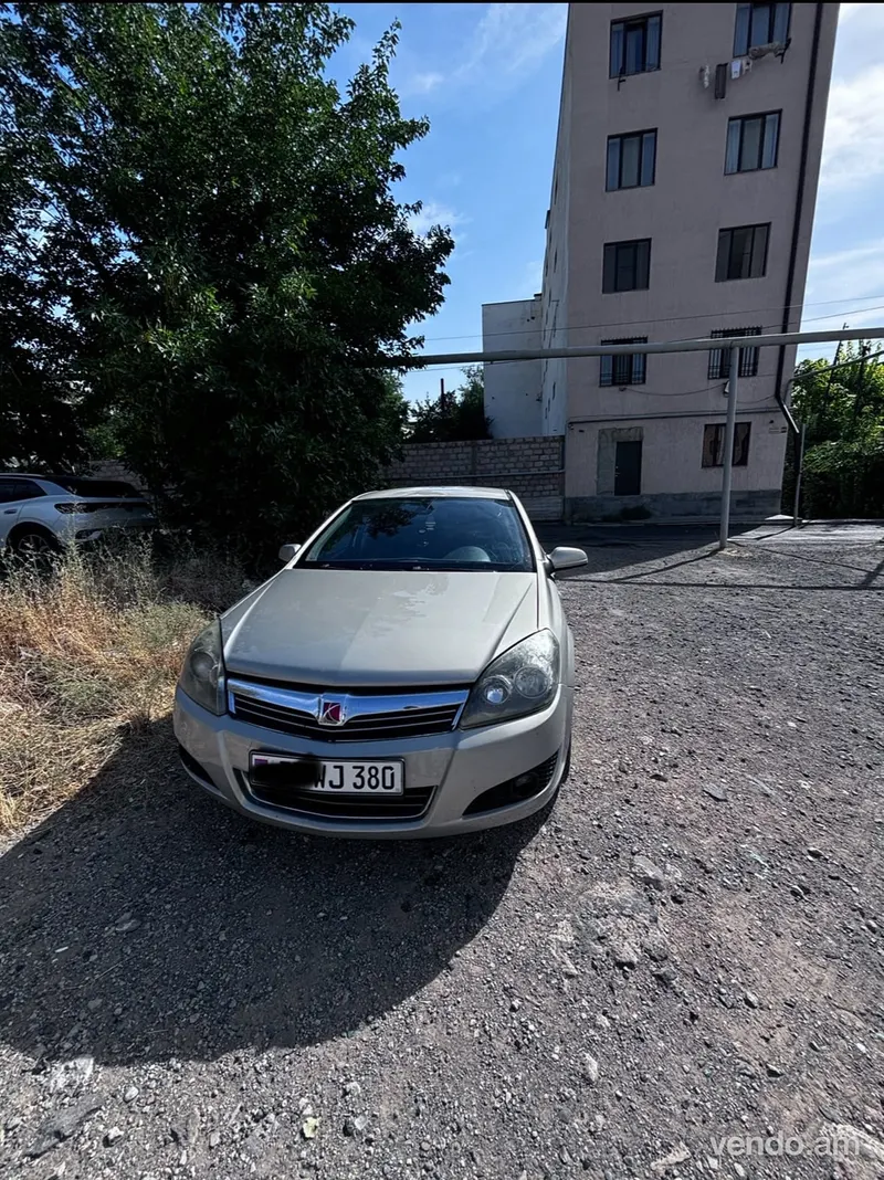 Car Saturn Astra h