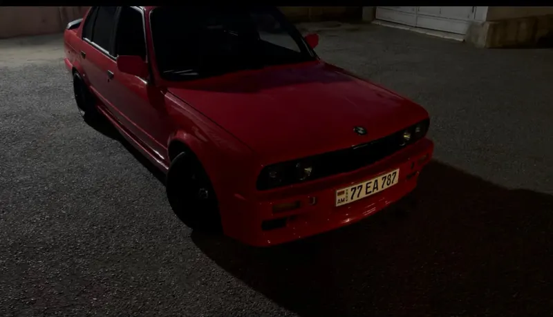 BMW E30