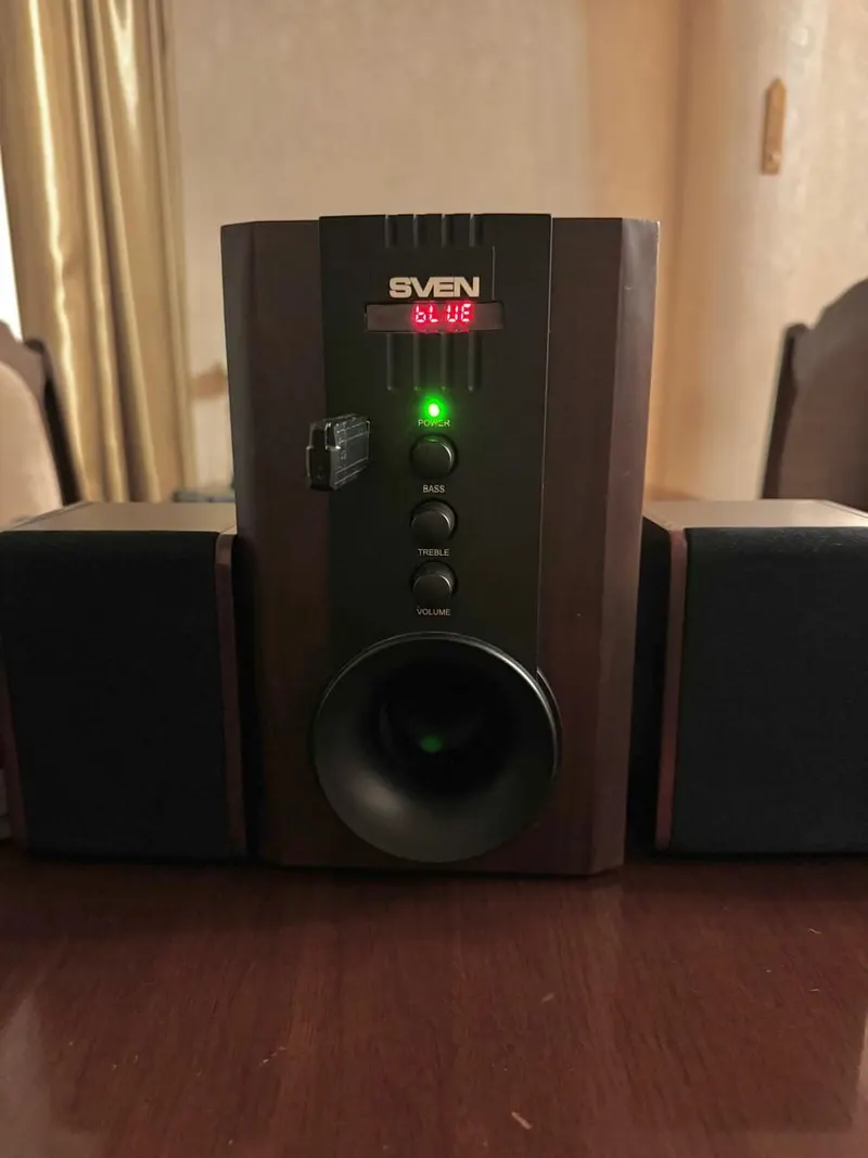 SVEN երաժշտական կենտրոն Bluetooth-ով, USB-ով, AUX-ով