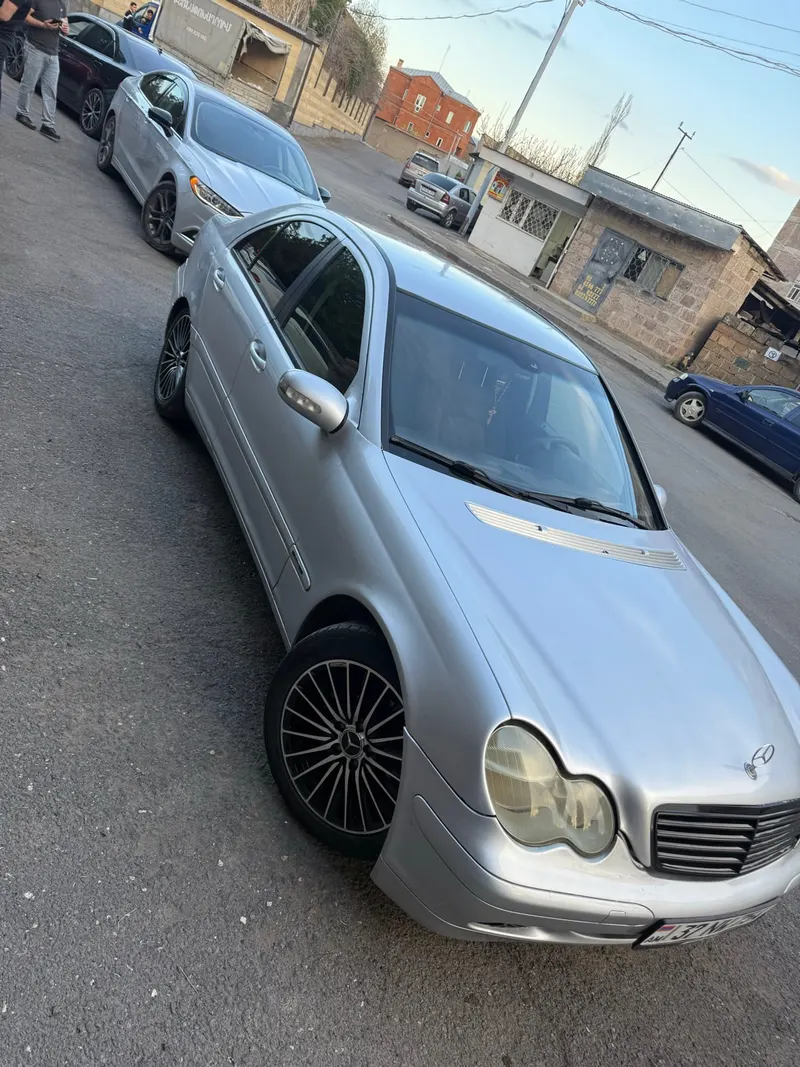 Mercedes-Benz C-Class, 1.8 L, 2002, gas, silver