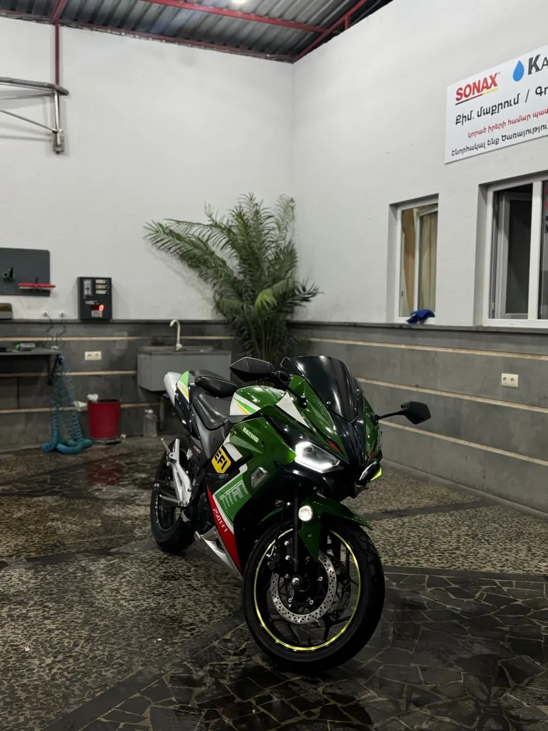 Titan 250 Efi