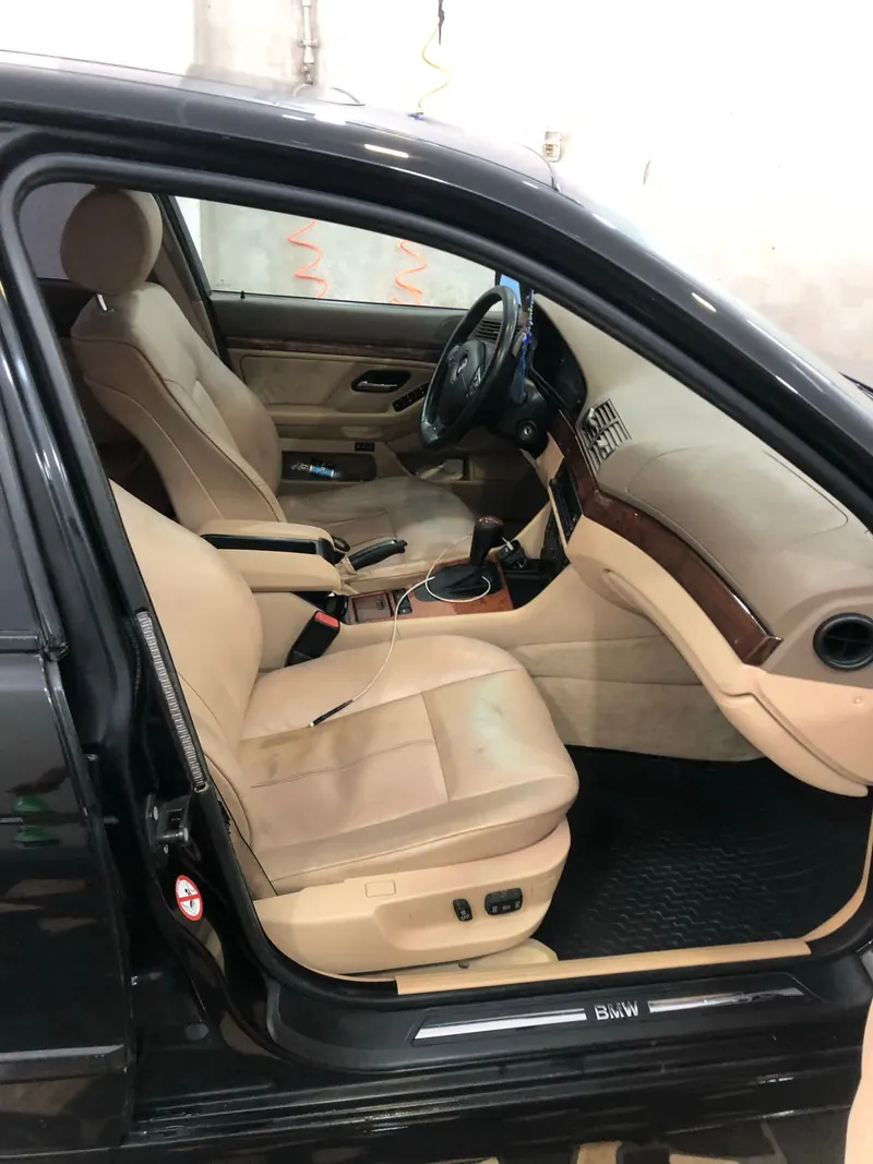 BMW E39 1999