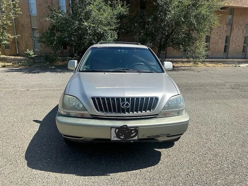 Lexus RX300