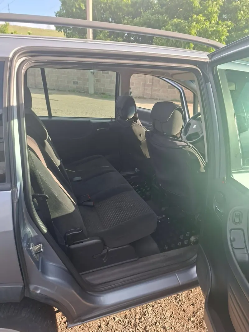 Opel Zafira 2.2. 2003 г.