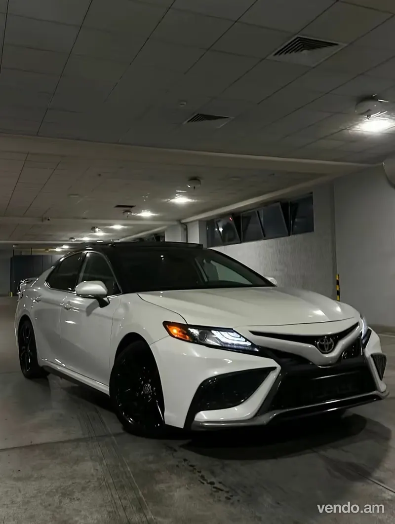 Toyota Camry 2021