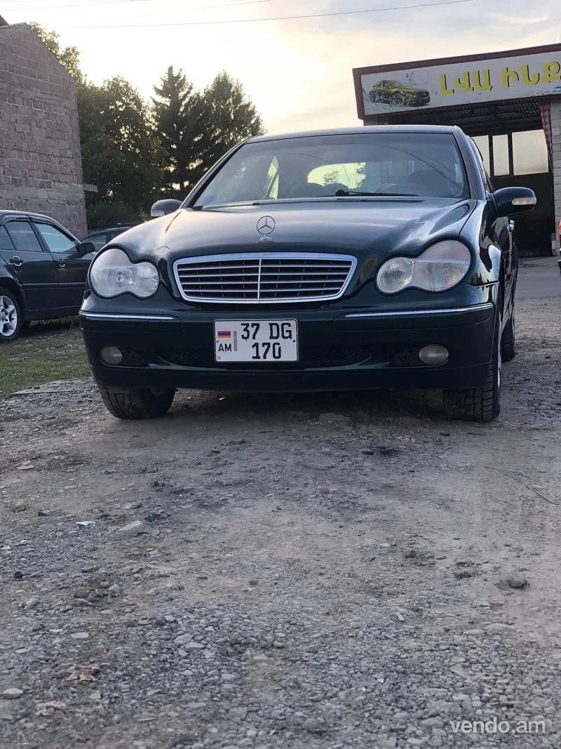 W203