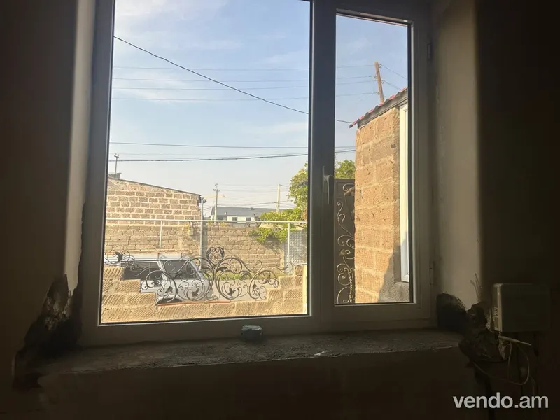 Aluminum thermal window