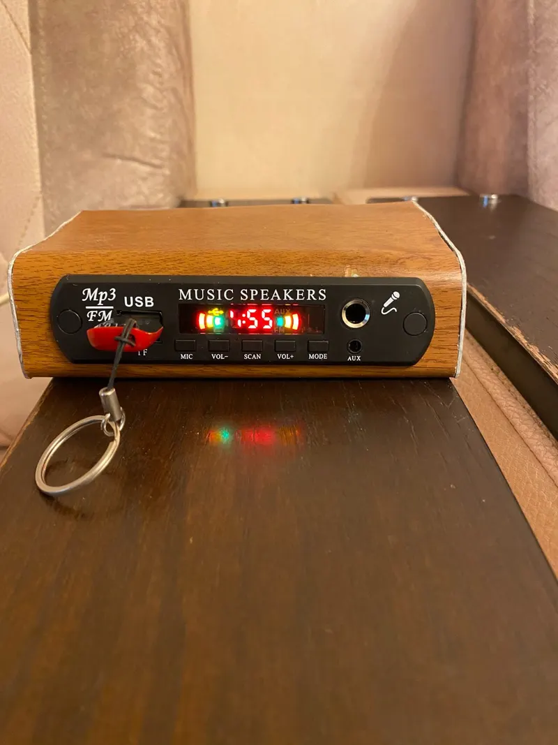 Bluetooth-օվ, USB-օվ (fleshka), AUX-օվ սարք